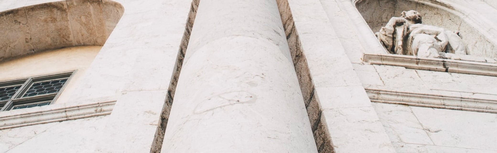 Юридическое представительство в судах первой инстанции в Апатитах